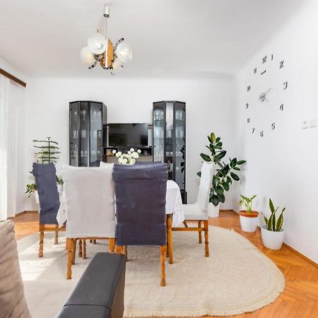 Apartman Tena Punat Exterior foto