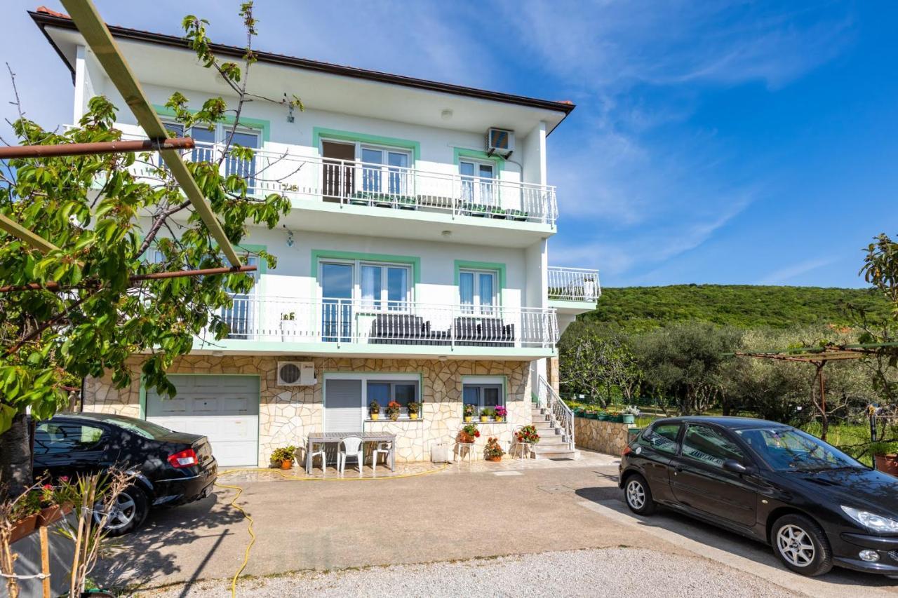 Apartman Tena Punat Exterior foto