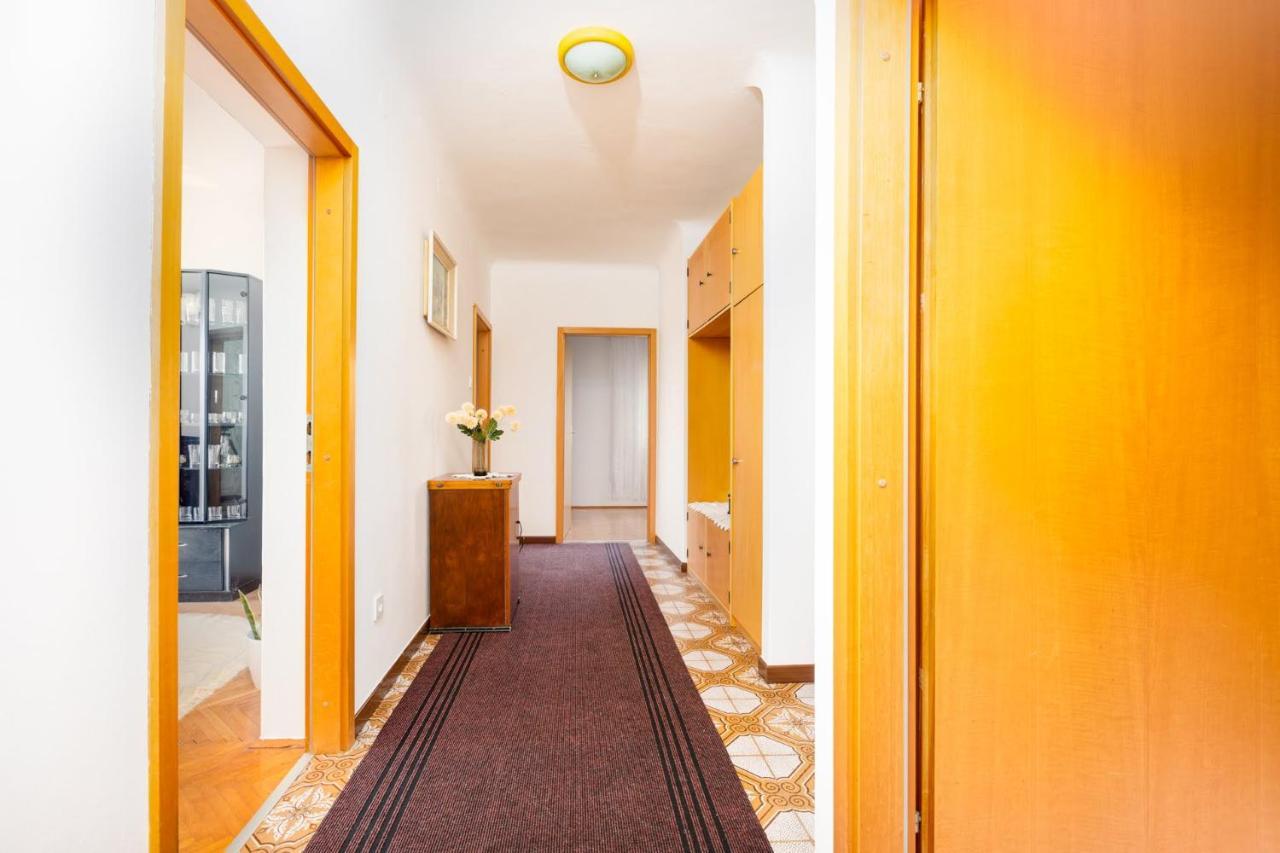 Apartman Tena Punat Exterior foto