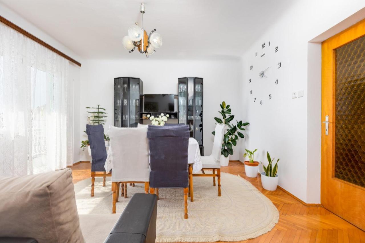 Apartman Tena Punat Exterior foto